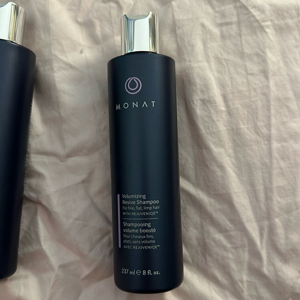 Monat volume Revive shampoo